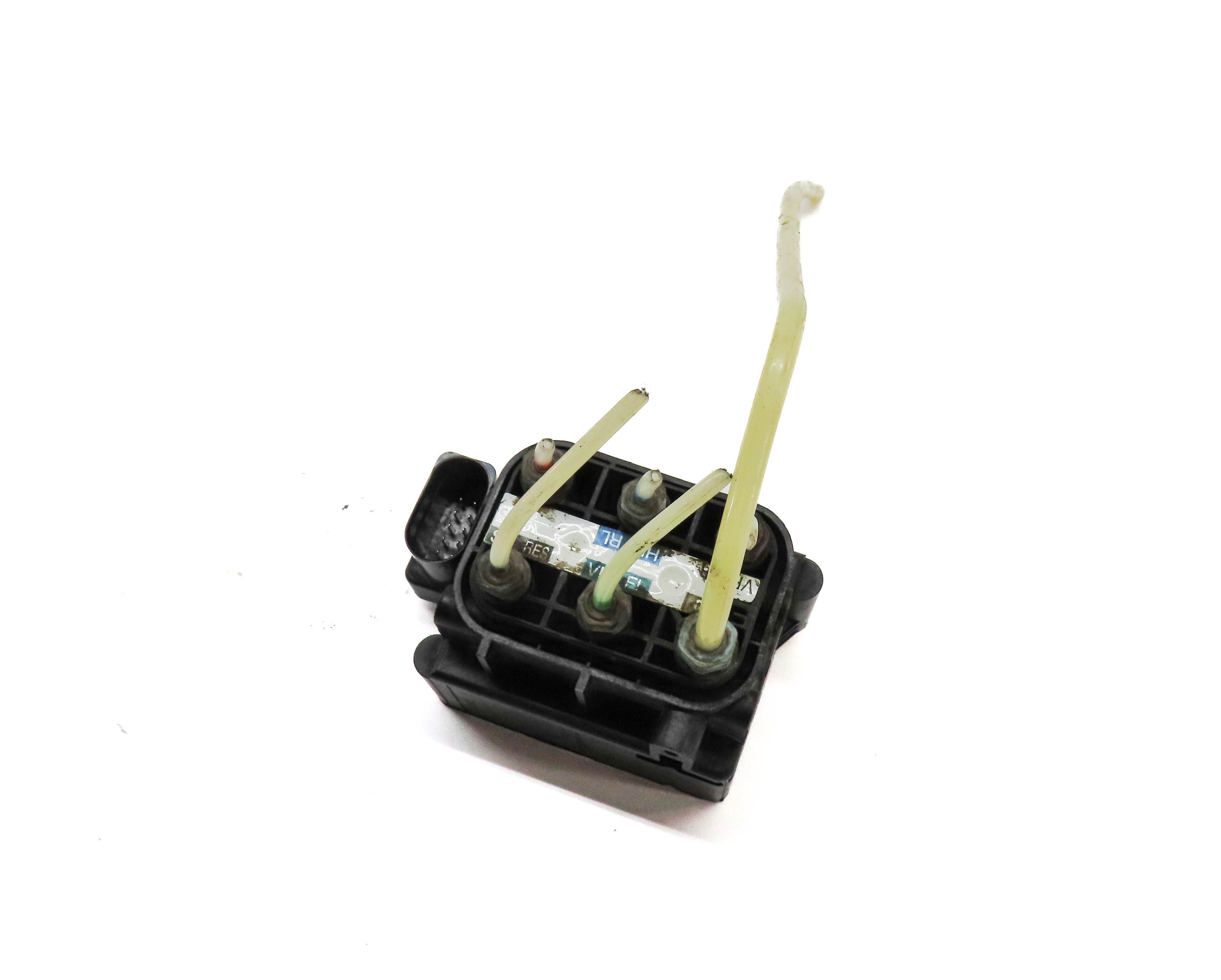 2010 MERCEDES GL450 (X164) AIR SUSPENSION RIDE HEIGHT VALVE BLOCK SOLENOID — exact item pictured
